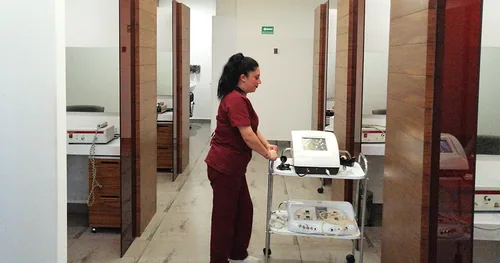 Los Calvos Team, transplante capilar en Tlalnepantla, Estado de México