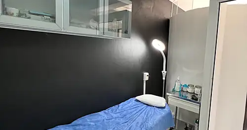 Cutánea Medical Clinic Tehuacán — Dr. Erick Jiménez Herrera, transplante capilar en Tehuacán, Puebla